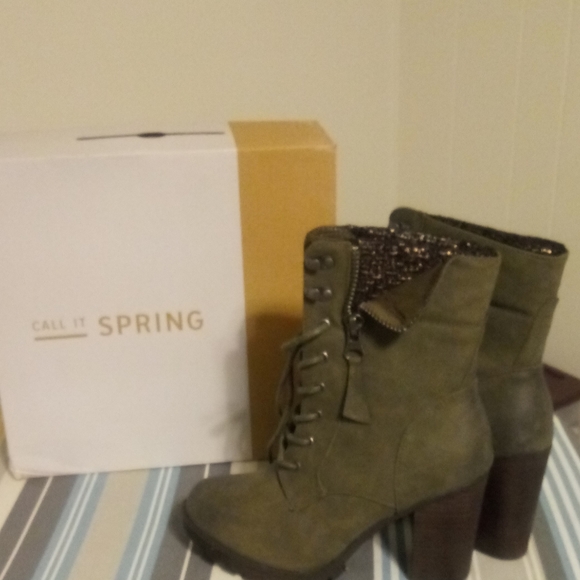 Call It Spring Boots - Picture 2 of 2